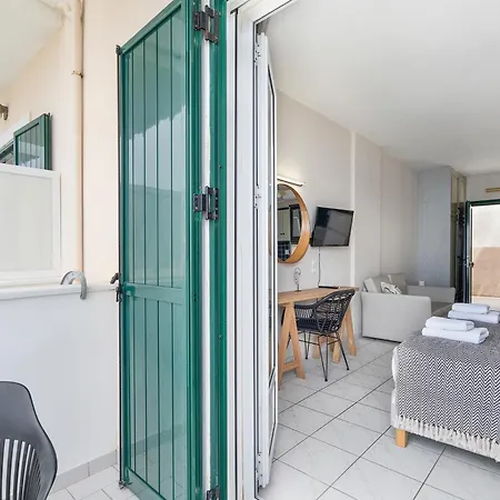 Sunset Premium 8 Apartment *